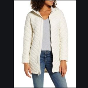 New!!! The North Face White Jacket